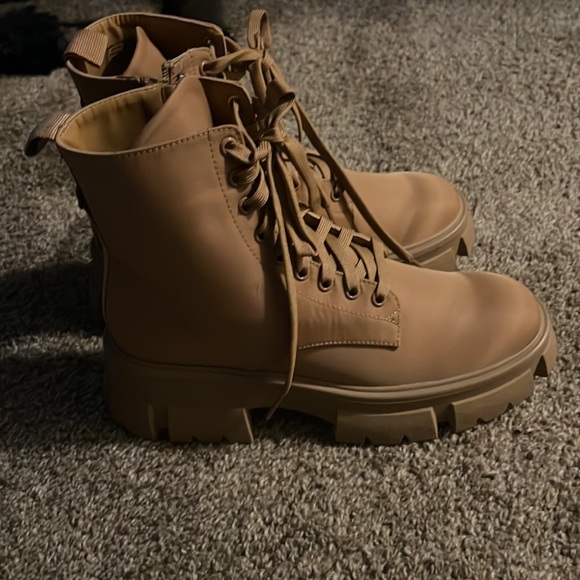 Steve Madden Thora-P Boots - Picture 2 of 4